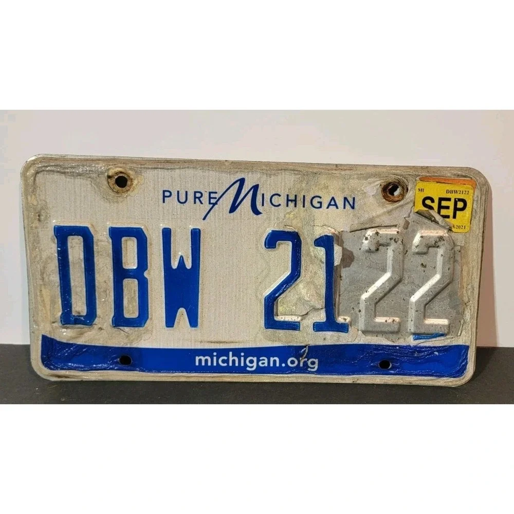 2021 Michigan #DBW-2122 License Plate Pure Michigan White And Blue‎